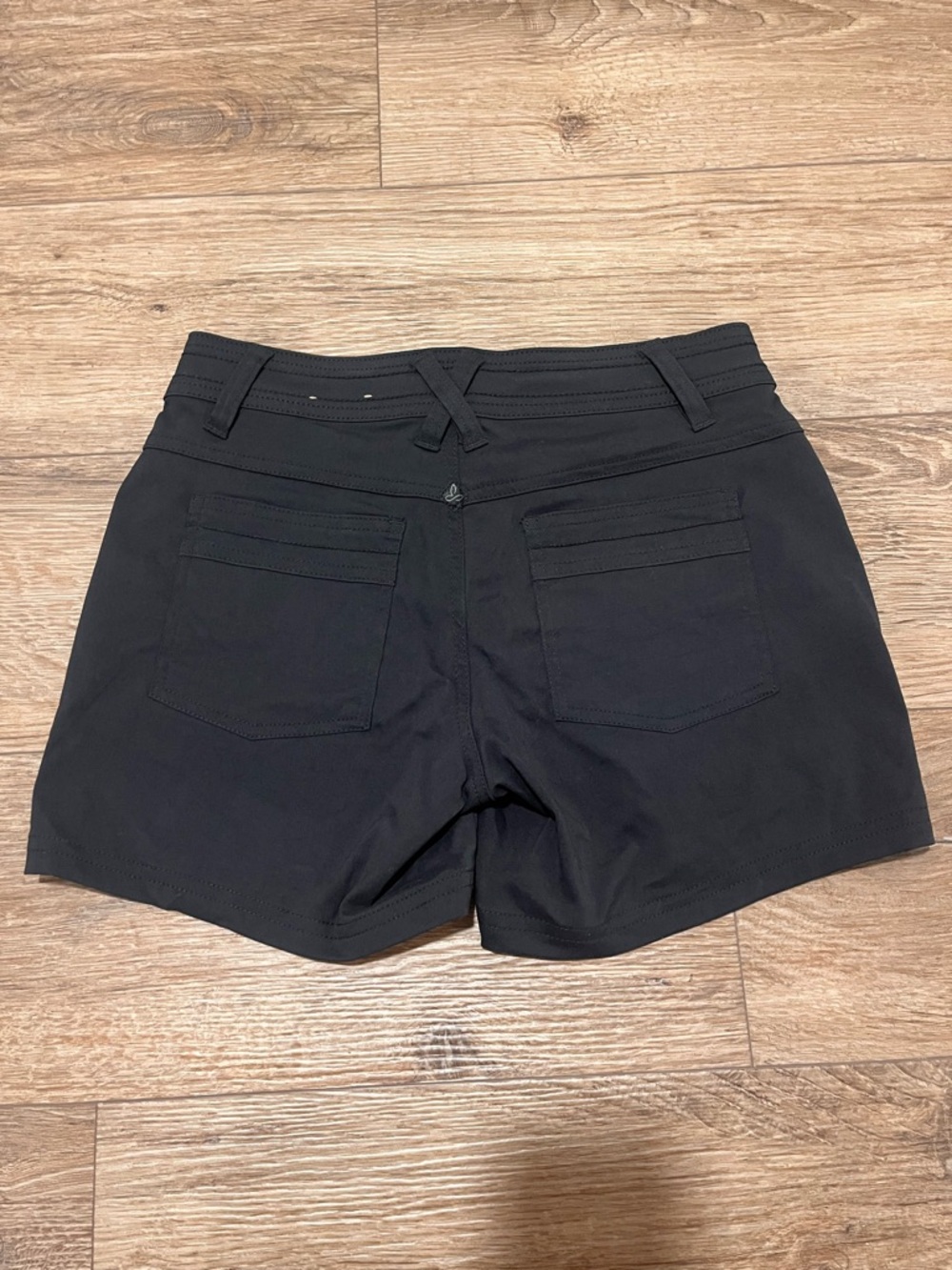 PRANA Olivia shorts in black - Picture 7 of 10